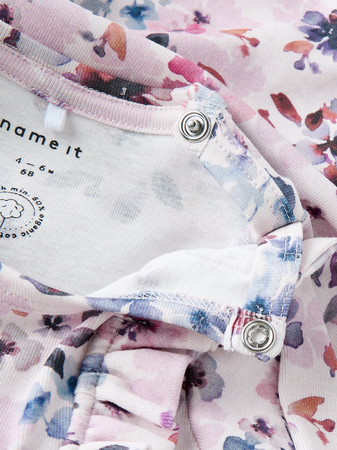 model_shot-front_full